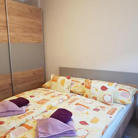 Henrietta Apartmanház Apartman