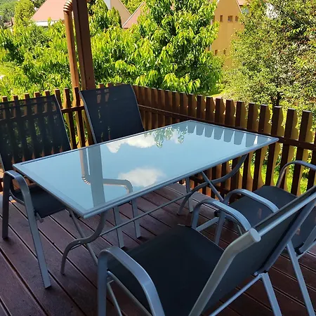 Henrietta Apartmanház Apartman