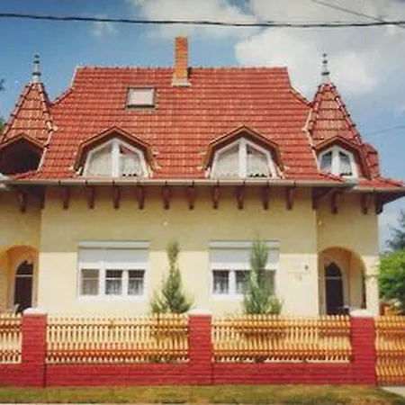 Henrietta Apartmanház Zalakaros