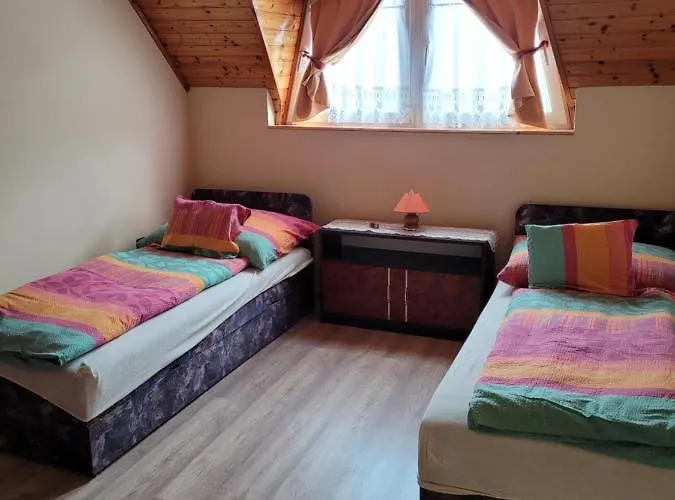 Henrietta Apartmanhaz