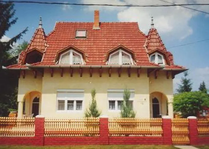 Henrietta Apartmanhaz Залакарош